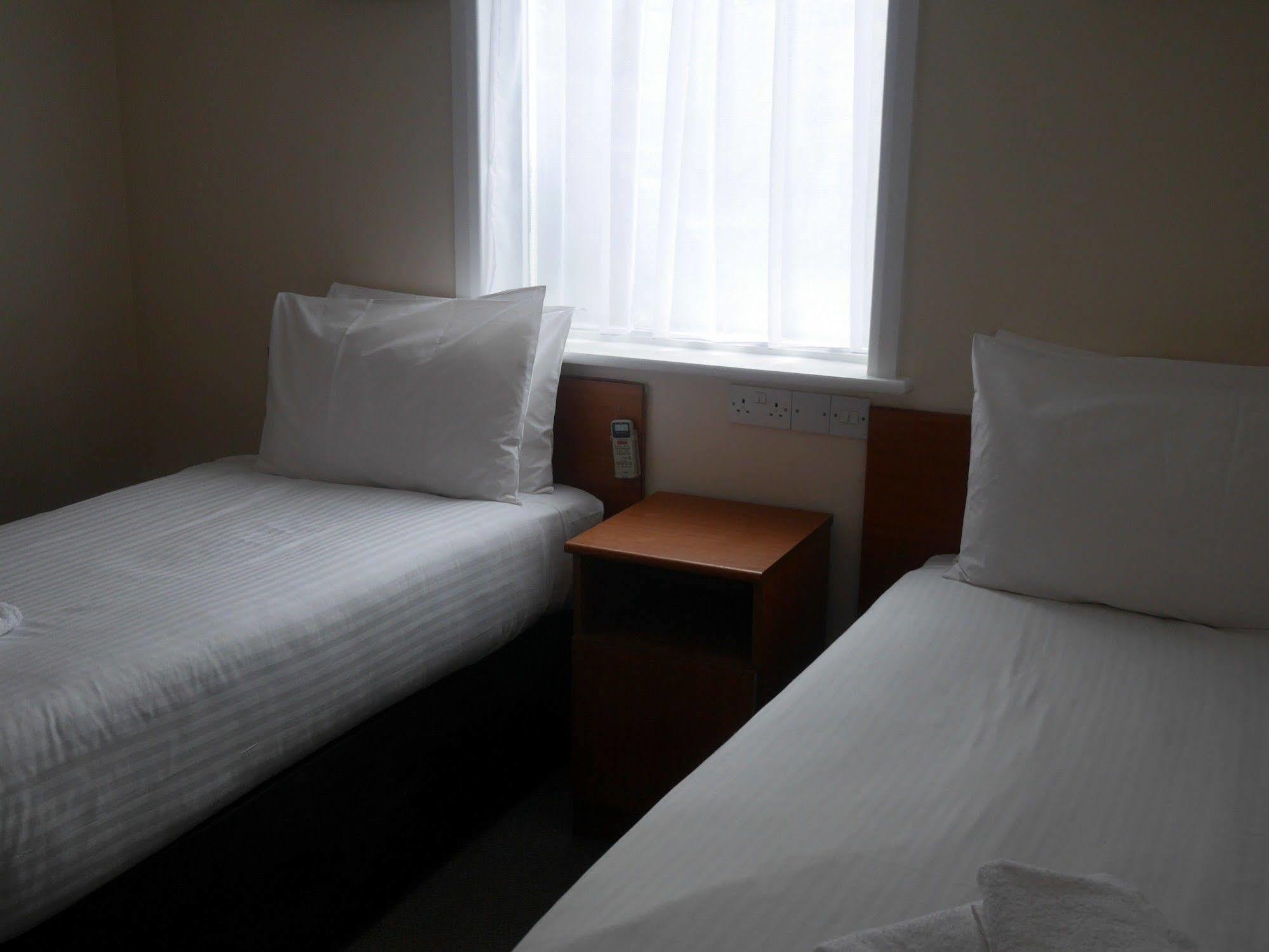 Sk Heathrow Hotel Hayes  Eksteriør bilde